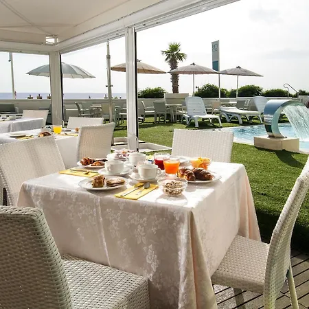 Hotel Mediterraneo 4*