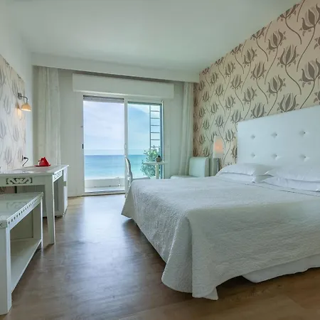 Mediterraneo Hotel 4*
