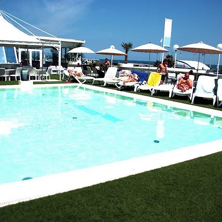 Mediterraneo 4*