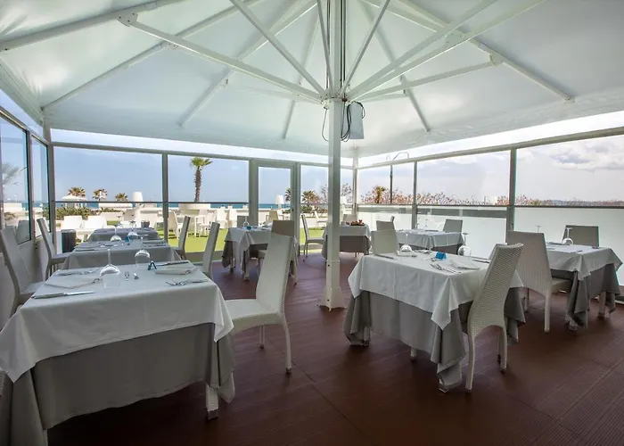 Mediterraneo Otel 4*