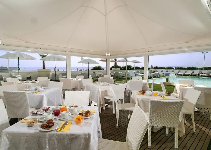 Hotel Mediterraneo 4*