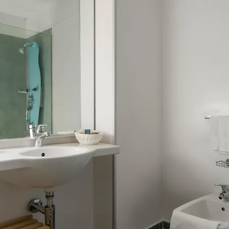 Hotell Mediterraneo 4*