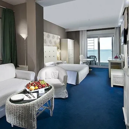 Hotell Mediterraneo 4*