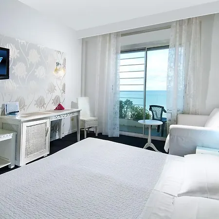 Mediterraneo Szálloda Riccione