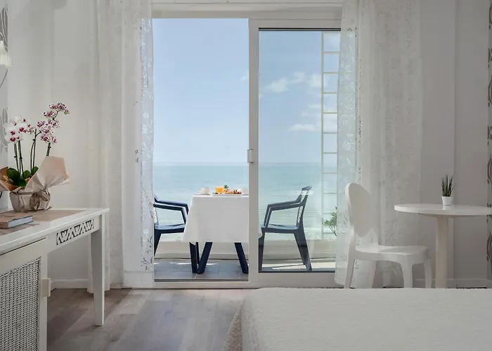 Mediterraneo Szálloda 4*