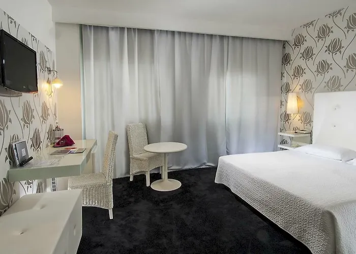 Hotel Mediterraneo 4*